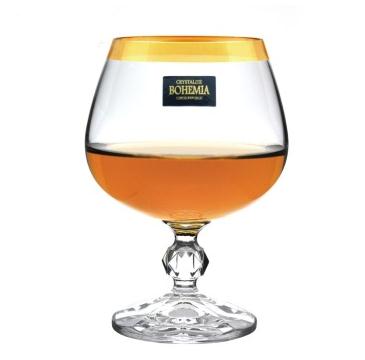 【捷克鑽石形洋酒（jiǔ）杯】