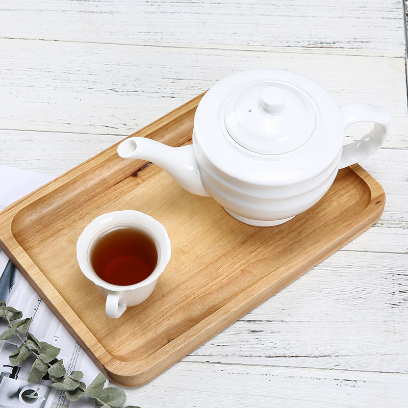 純白現（xiàn）代紋茶壺